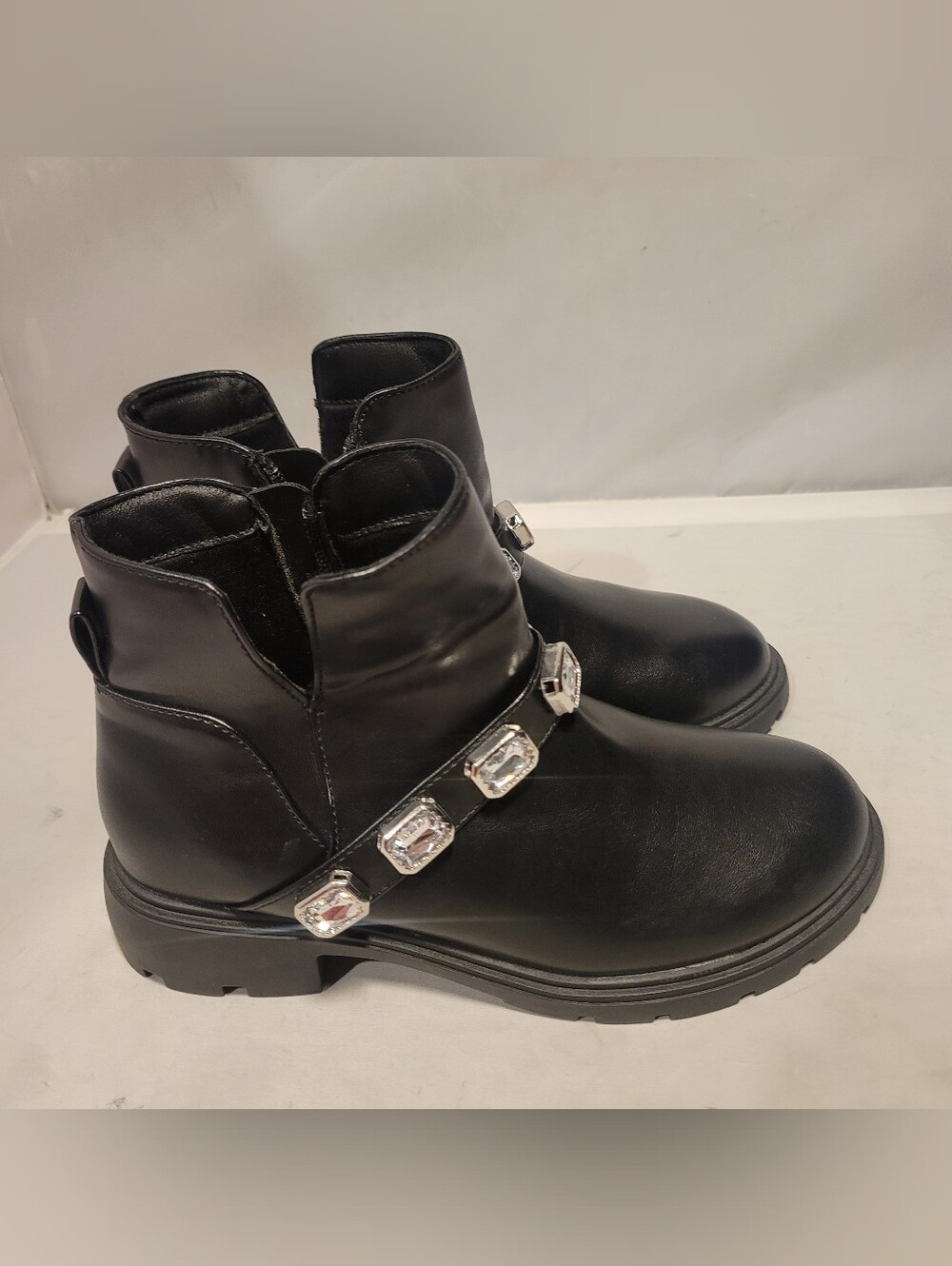 Girls' Catalina Chelsea Boots - Art Class™ Casual Ankle Boot with Elastic Sides